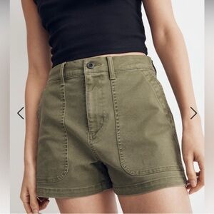 Madewell Women’s Green The Perfect Vintage Fatigue Short 24 High Rise Utilility